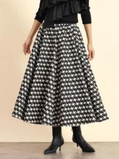 千鳥柄ジャガードフレアースカート