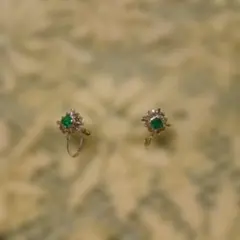 ラインストーン付きイヤリング