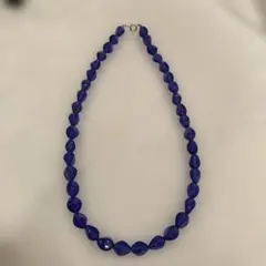 青色ビーズネックレス