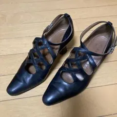 黒 ストラップ付き ハイヒール パンプス