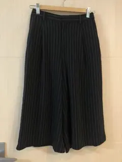 【美品】ユニクロ　ストライプのワイドパンツ　ハーフパンツ