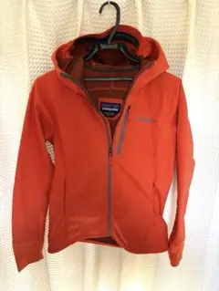 patagonia フード付きジャケット XS オレンジレディース