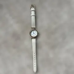 ホワイトレザー アナログ腕時計