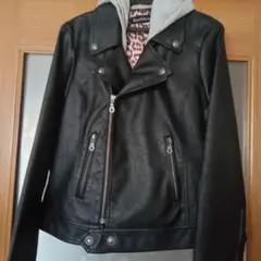 Item thumbnail for item f5c18264-9c07-43f7-89f9-693889a2112c