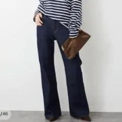 EVERYDAY I LIKE. Modern Flare ジーンズ インディゴのサムネイル