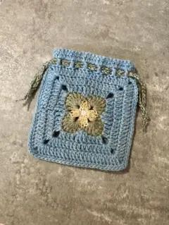 ハンドメイド　かぎ針編み　編み物　フラワーモチーフ　巾着　小物入れ