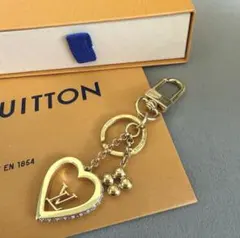 VUITTON キーホルダー　キーリングチャーム　ヴィトンのサムネイル