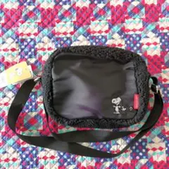 スヌーピー 　ボア　バッグ 黒　新品　ショルダーバッグ　カバン