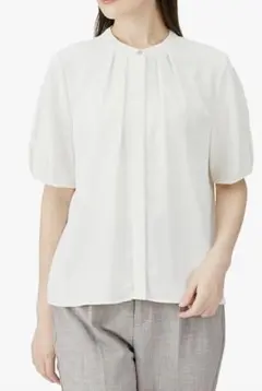 [ナチュラルビューティーベーシック] フロントタックパフスリーブブラウス 半袖