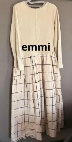 【emmi】EVニットドッキングフレアーワンピース