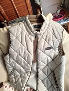 ダウンベスト ゴルフ