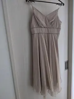 ワンピース　7号　ベージュ　パーティー　二次会　結婚式