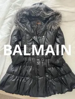 BALMAIN ブラックダウンジャケット フード付き