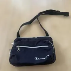 Champion ショルダーバッグ ブラックのサムネイル