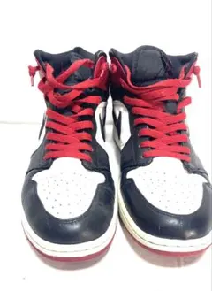 NIKE AIR JORDAN 1 RETRO MID 