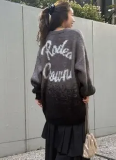 ロデオクラウンズ グラデーションニットワンピース