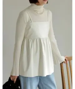 【値下げしました】キャミソールペプラムトップス