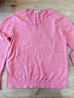 ユニクロ　UNIQLO カシミヤ混Vネックセーター　ピンク　Ｌサイズ　レディース