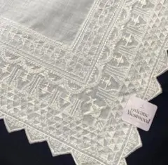 上品仕立て新品ヴィヴィアンウエストウッド刺繍レースハンカチ