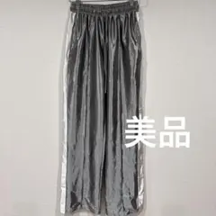 美品⭐︎シルバー光沢パンツ FREEサイズ
