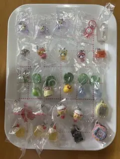 めじるしアクセサリー　めじるしチャーム　まとめ売り　キティ　お茶犬　などのサムネイル