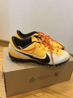 Nike サッカーシューズ イエロー/ホワイト/ブラック