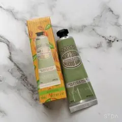 【新品】【即購入ok】ロクシタンハンドクリーム B アーモンド