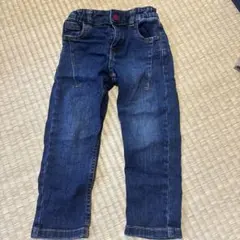 ジーンズ、ダークブルーパンツ