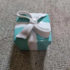 チィファニー陶器ジュエリーケース