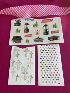 浮き出るシールセット！コールマンデザイン、ミニハート型、十字架の3枚　新品未使用