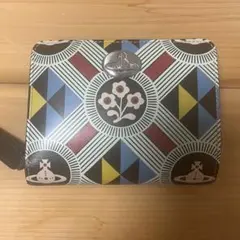 ✦超希少✦ 完売品 Vivienne Westwood 二つ折り財布 幾何学模様 - メルカリ