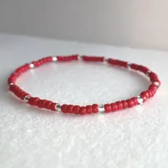 ガラスビーズブレスレット　レッド　クリアシルバー