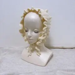 ヘッドドレスみたいなイヤーマフ　フリフリ　編み物　手編み　かぎ針編み　白　ピンク