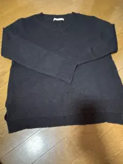 Ｖネック　ニット