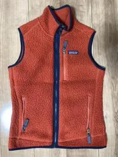 patagonia オレンジ ベスト - メルカリ