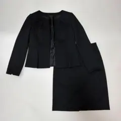 新品未使用 ブラック スーツ セットアップ（ジャケット　　　スカートサイズ13