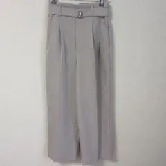 タグ無し新品！低身長向けベージュ ベルト付き タック入りパンツ