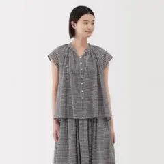 無印良品　婦人　強撚ボイル　フレンチスリーブブラウス　黒チェック　M