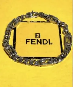 【ほぼ未使用】FENDI シルバーチェーンブレスレット 中古・古着通販】FENDI (フェンディ) チェーンブレスレット シルバー
