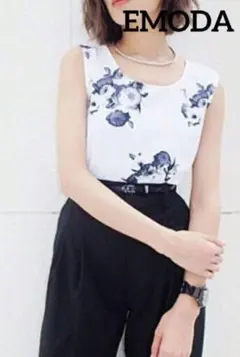 EMODA トップス フラワープリント タンクトップ