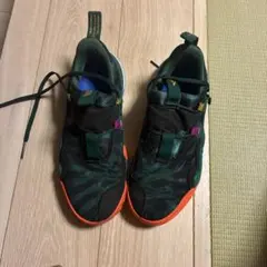 Adidas Trae Young 3 バスケットボールシューズのサムネイル
