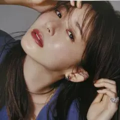 美的　2024年3月号　久間田琳加　切り抜き　俳優　美容雑談　モデル