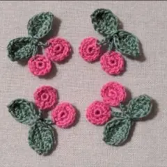 可愛いローズピンクのさくらんぼちゃんプチ4つ　飾り（オリジナル商品）