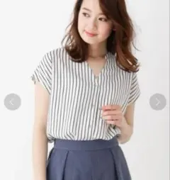 美品　OPAQUE.CLIP ◆【洗える】前開きゴールドボタンシャツ