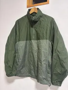 ユニクロ　ポケッタブルUVカットアノラックパーカ M