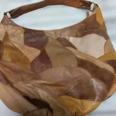 レザー パッチワーク ショルダーバッグ　おしゃれ