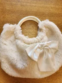 ホワイトファーリボンハンドバッグ