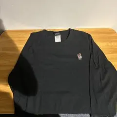 黒い長袖カットソー刺繍キャラクター付き