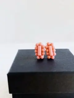 【天然石刺繍／イヤリング】ピンク珊瑚×つぶつぶピンク珊瑚