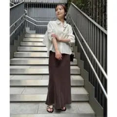 NOBLE バックオープンレギュラーシャツ 白　美品！のサムネイル